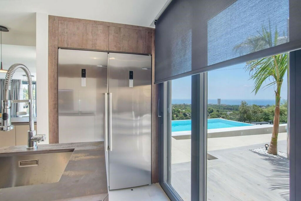 Detached Villa Elviria Málaga - image 11