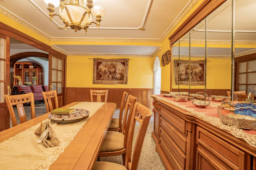 Detached Villa Benalmadena Pueblo Málaga - image 15