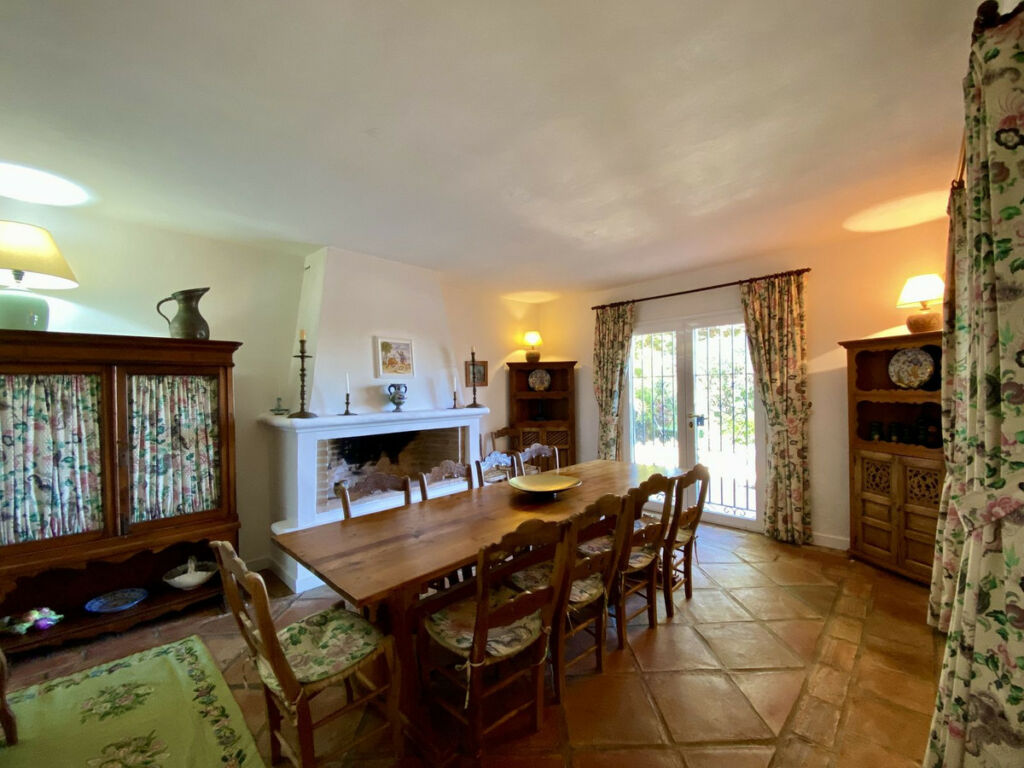 Detached Villa Benahavís Málaga - image 15