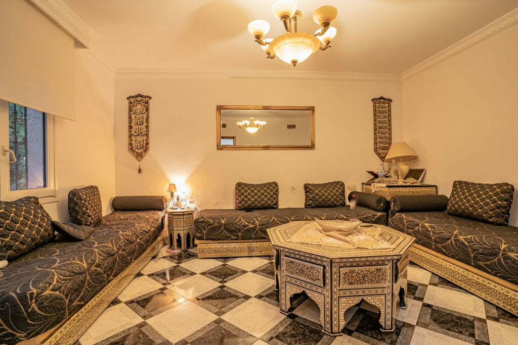Detached Villa Benalmadena Pueblo Málaga - image 16