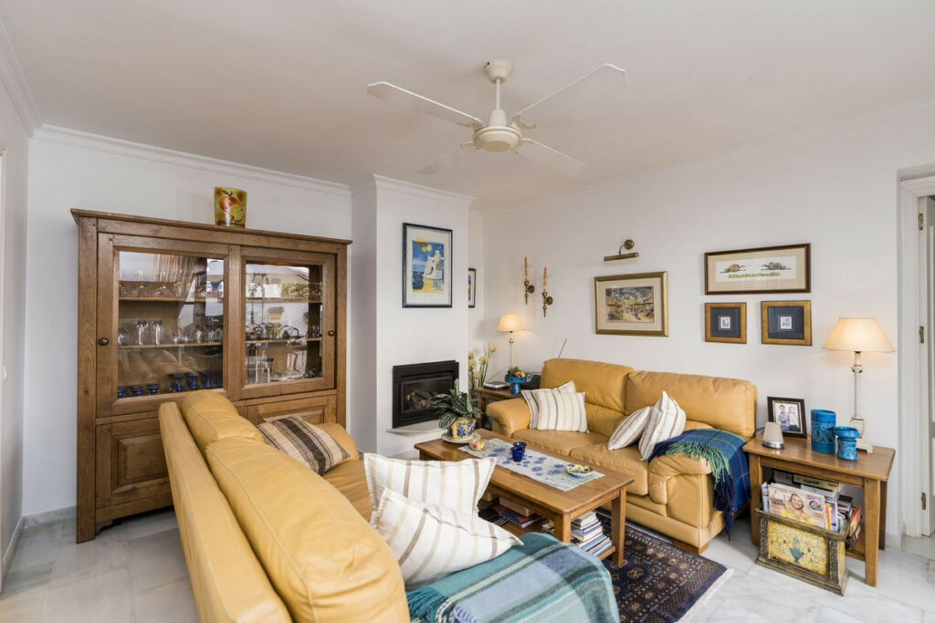 Semi-Detached House Estepona Málaga - image 16