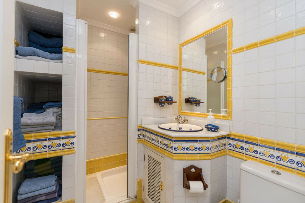 Semi-Detached House Estepona Málaga - image 17