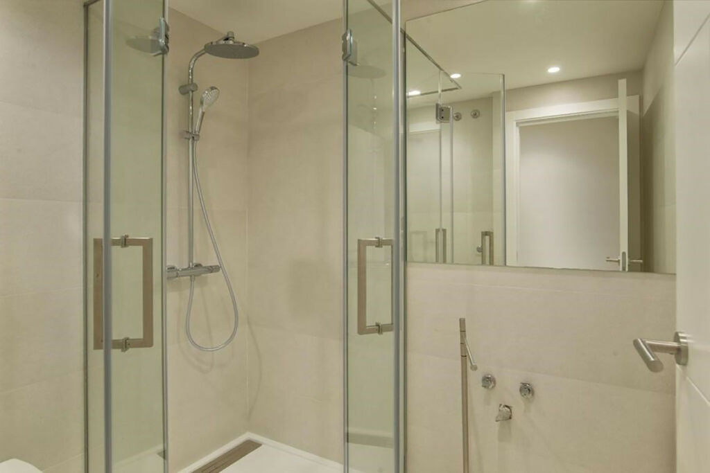 Detached Villa Elviria Málaga - image 16