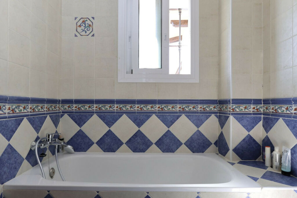 Detached Villa Guaro Málaga - image 18