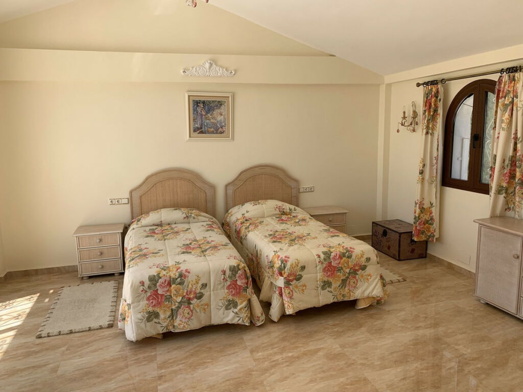Detached Villa Coín Málaga - image 14