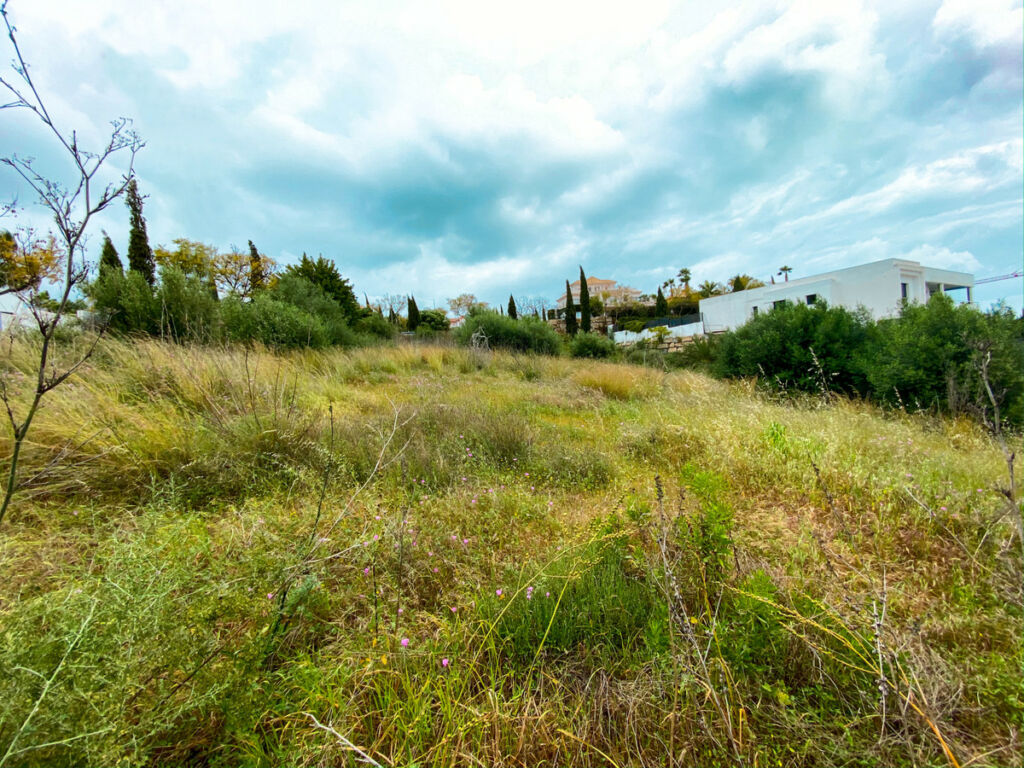 Residential Plot Los Flamingos Málaga - image 2