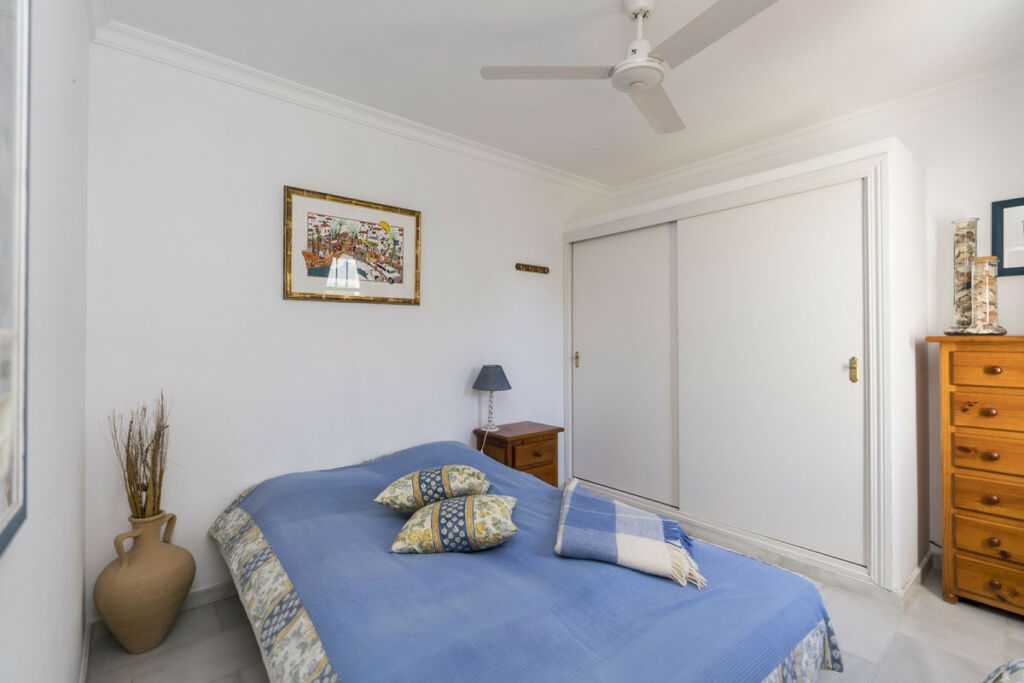 Semi-Detached House Estepona Málaga - image 20
