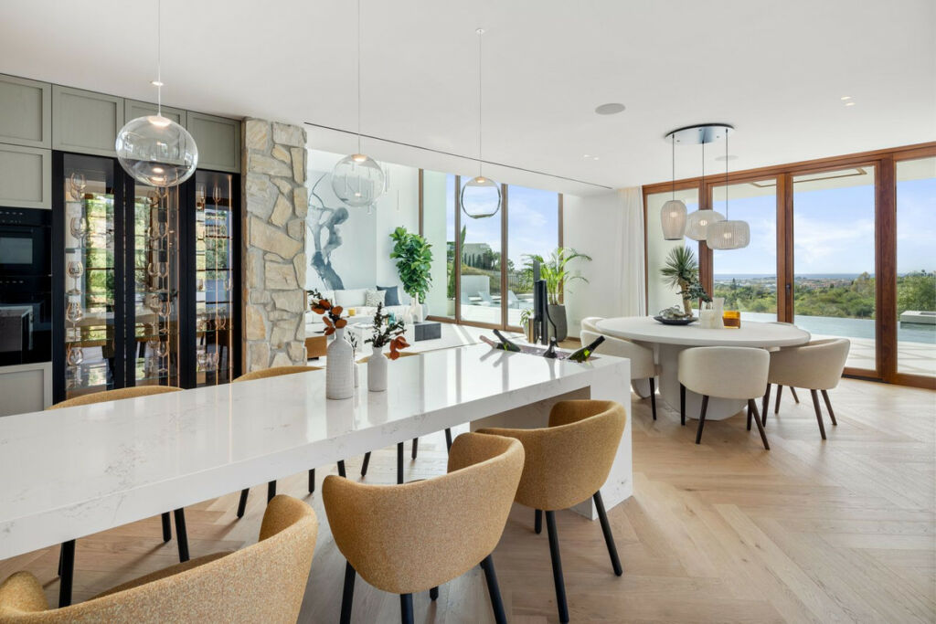 Detached Villa La Quinta Málaga - image 20
