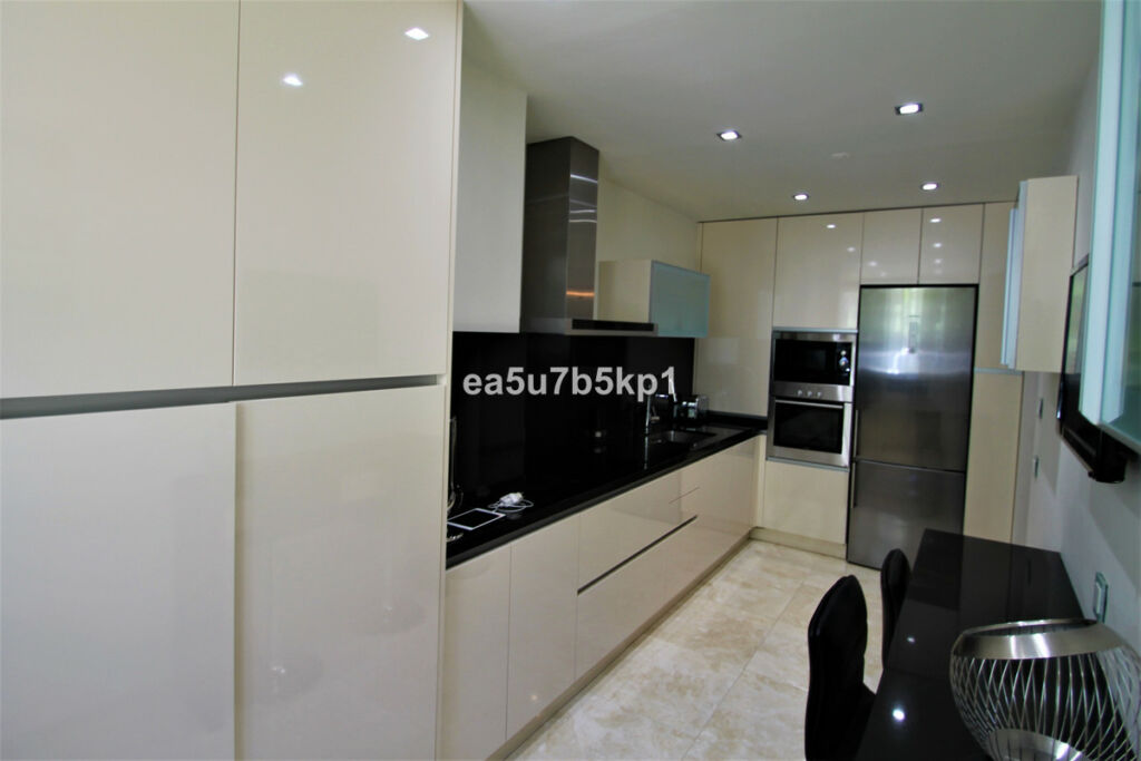 Ground Floor Apartment Benahavís Málaga - image 21