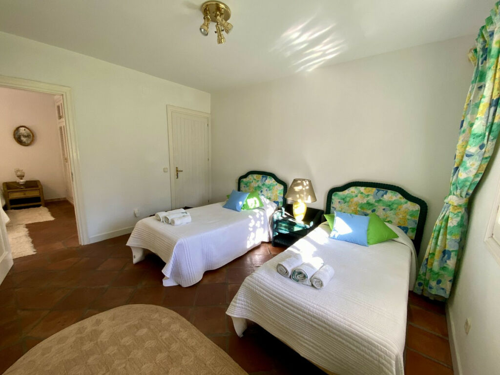 Detached Villa Benahavís Málaga - image 21