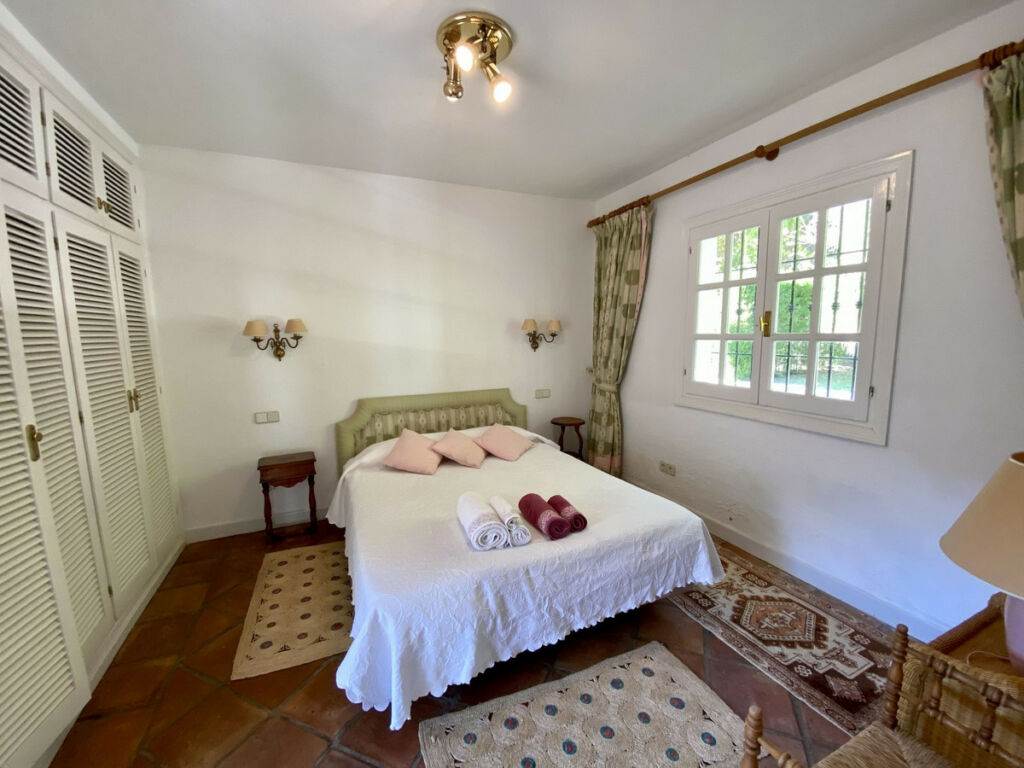 Detached Villa Benahavís Málaga - image 24