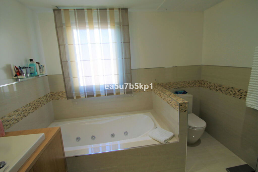 Ground Floor Apartment Benahavís Málaga - image 25