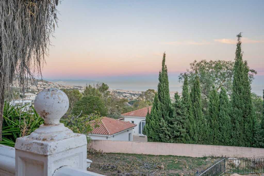 Detached Villa Benalmadena Pueblo Málaga - image 26