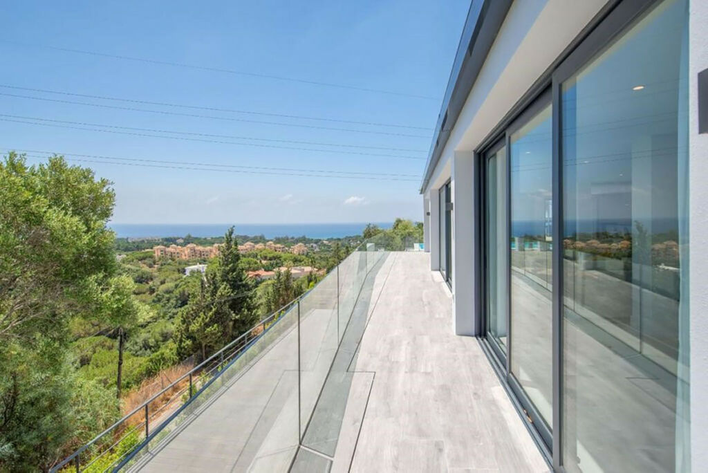 Detached Villa Elviria Málaga - image 26