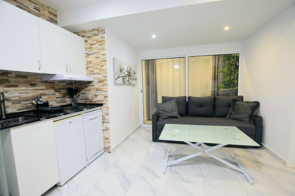 Detached Villa Villamartin Alicante - image 28