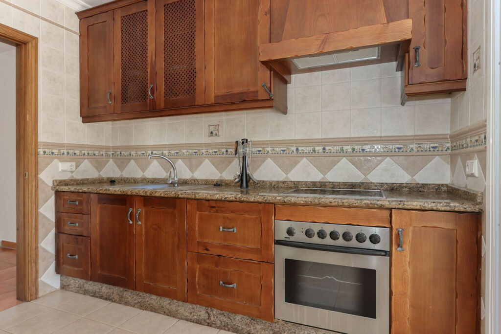 Detached Villa Guaro Málaga - image 4