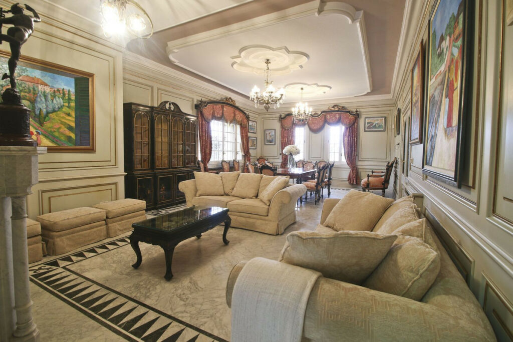 Detached Villa Villamartin Alicante - image 3