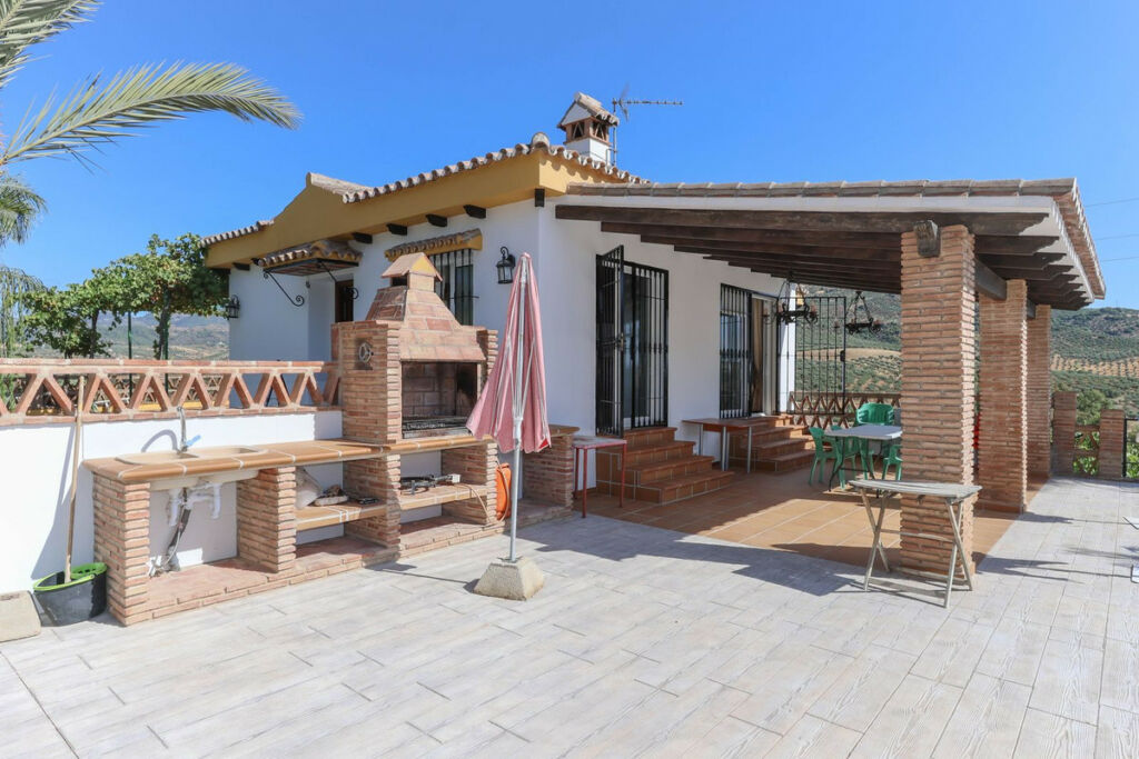 Detached Villa Guaro Málaga - image 32