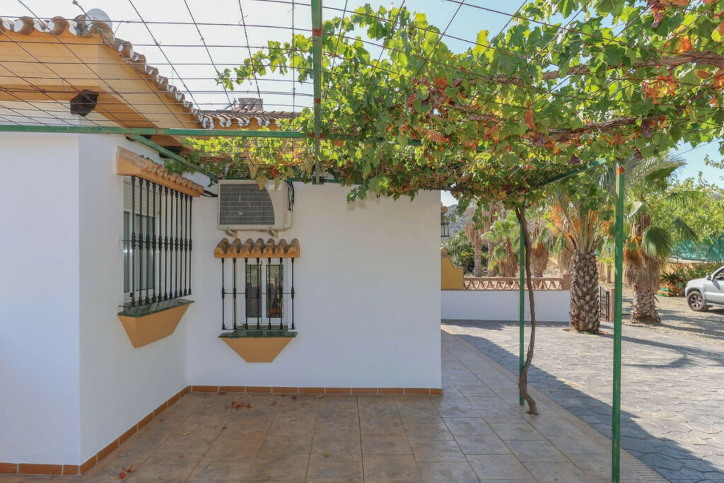 Detached Villa Guaro Málaga - image 37