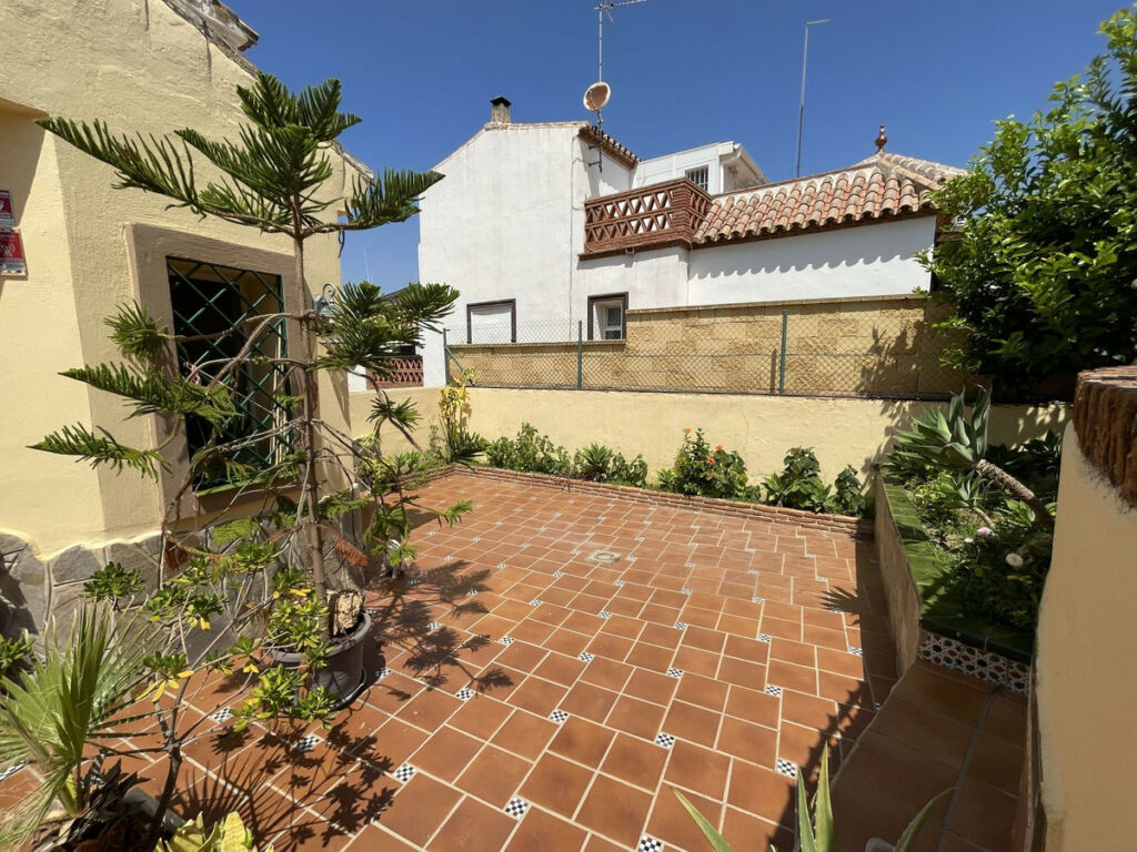 Detached Villa Fuengirola Málaga - image 46