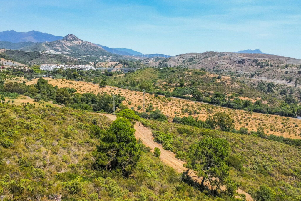 Land Benahavís Málaga - image 4