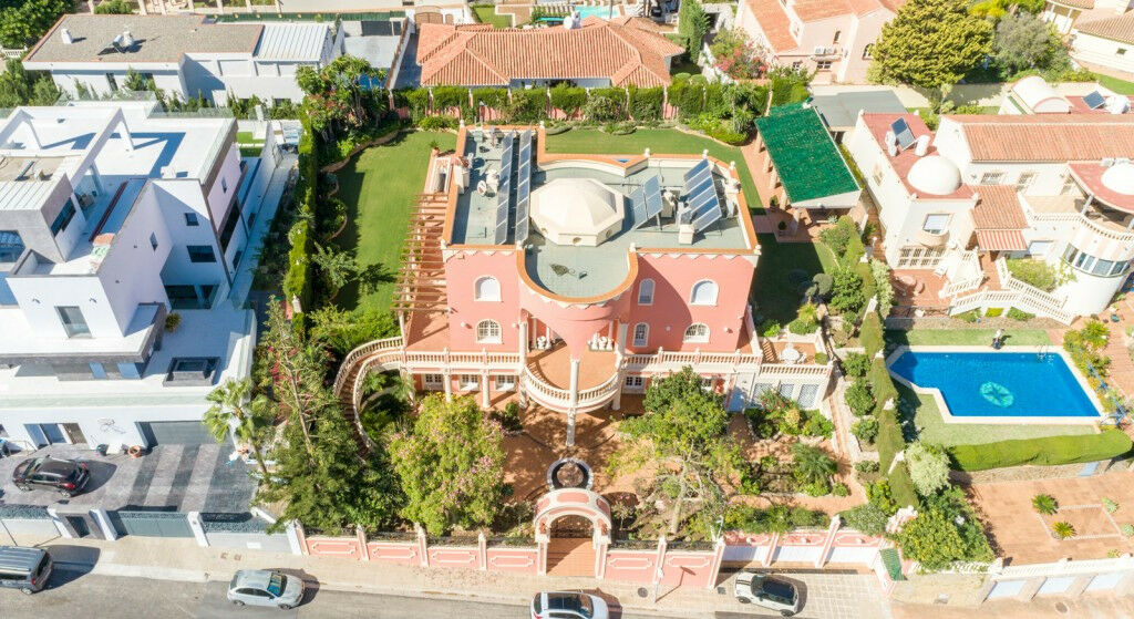 Detached Villa Benalmadena Málaga - image 4