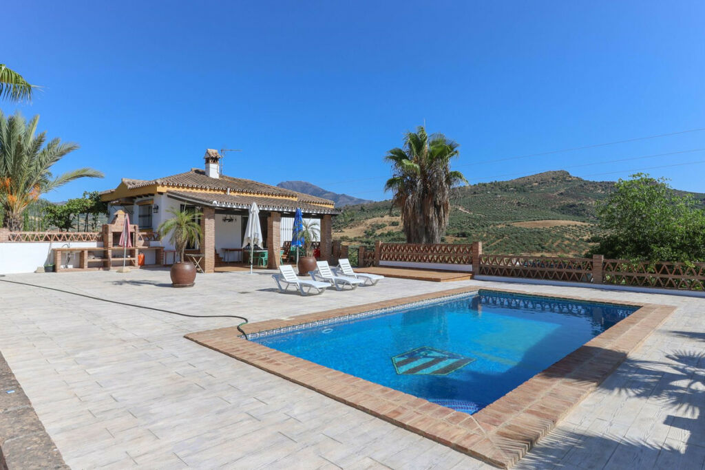 Detached Villa Guaro Málaga - image 42