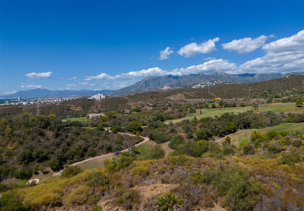 Residential Plot El Rosario Málaga - image 5