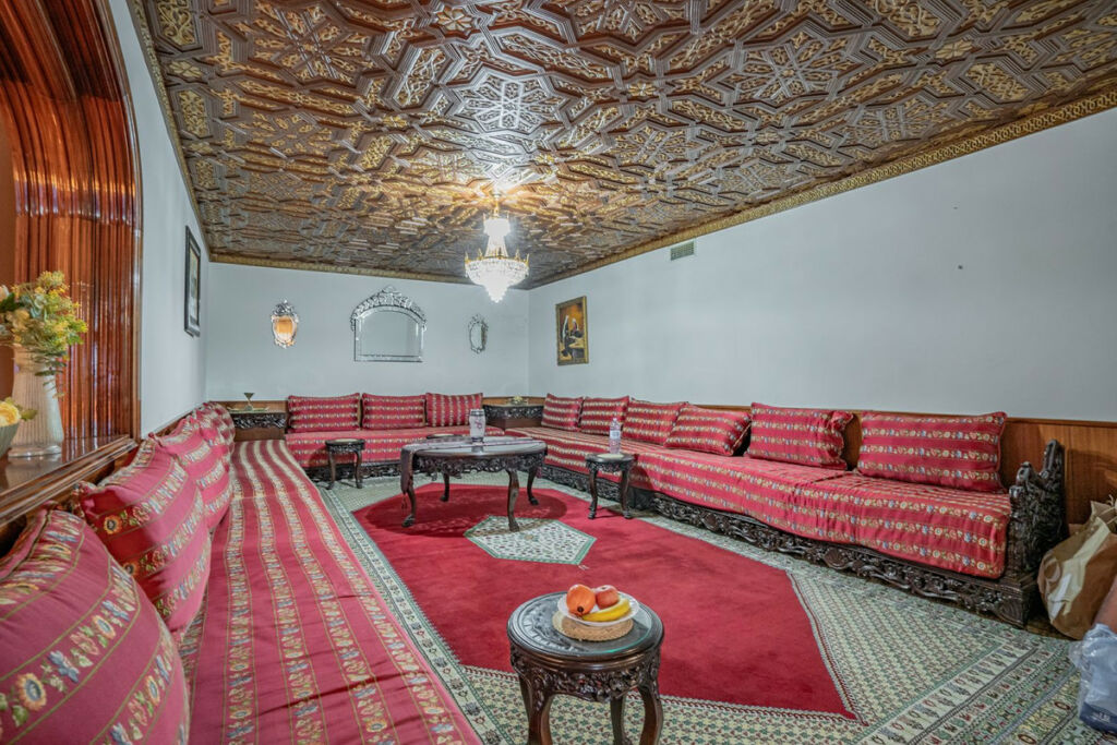 Detached Villa Benalmadena Pueblo Málaga - image 5