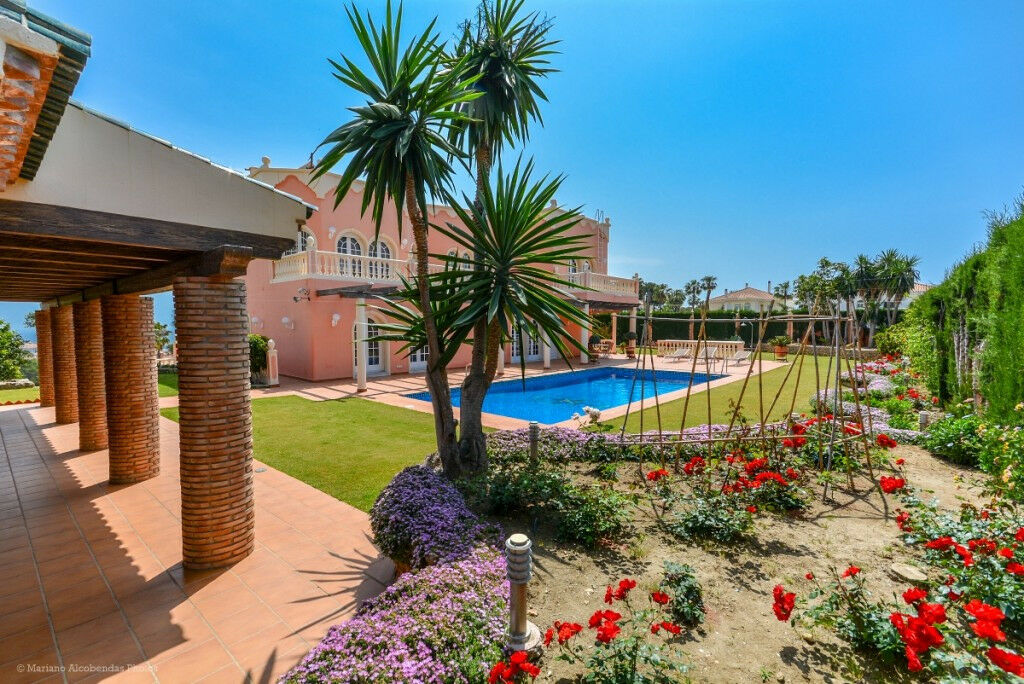 Detached Villa Benalmadena Málaga - image 6