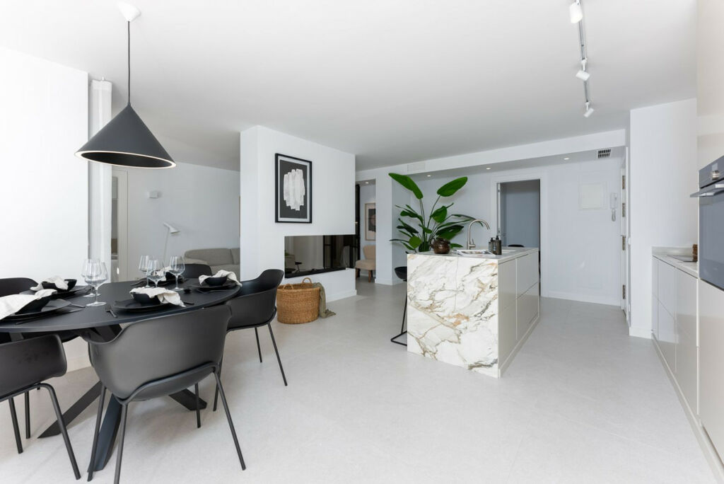 Ground Floor Apartment Nueva Andalucía Málaga - image 6