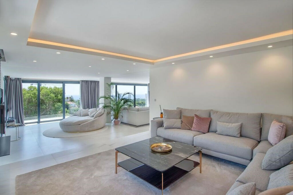 Detached Villa Elviria Málaga - image 7