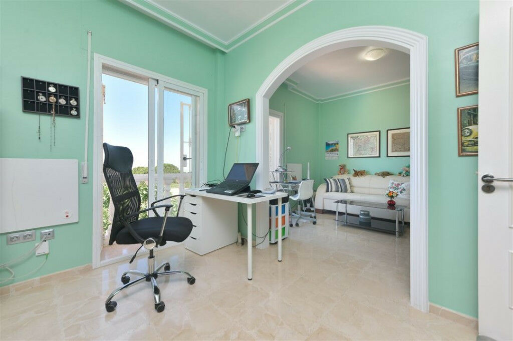 Detached Villa Alhaurín de la Torre Málaga - image 7