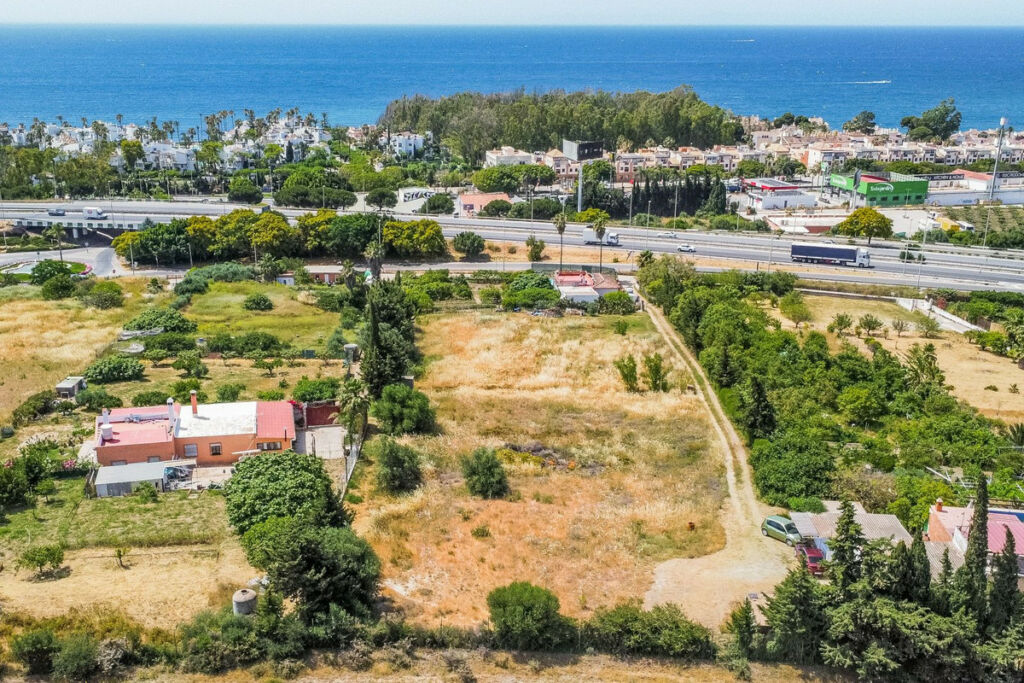 Land Estepona Málaga - image 7