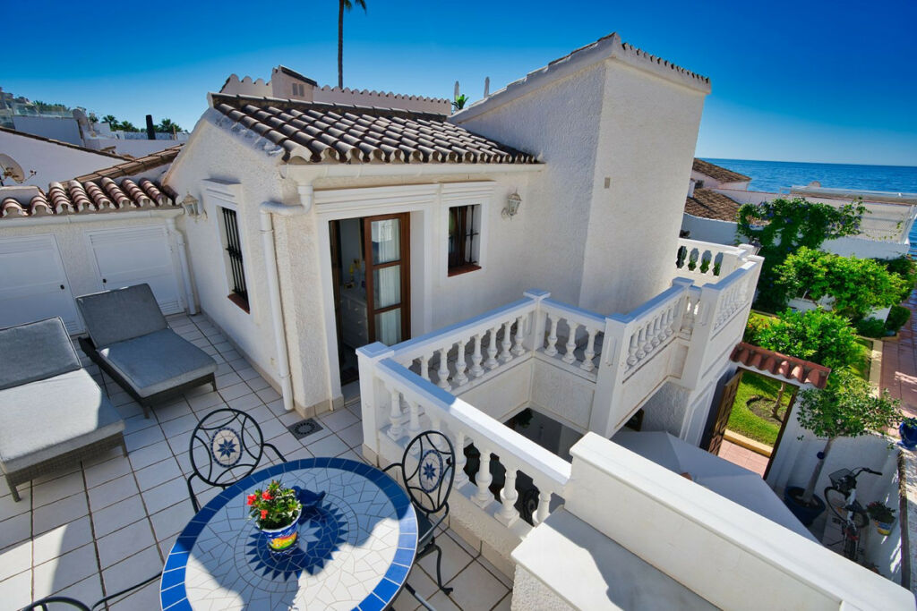 Semi-Detached House Estepona Málaga - image 7