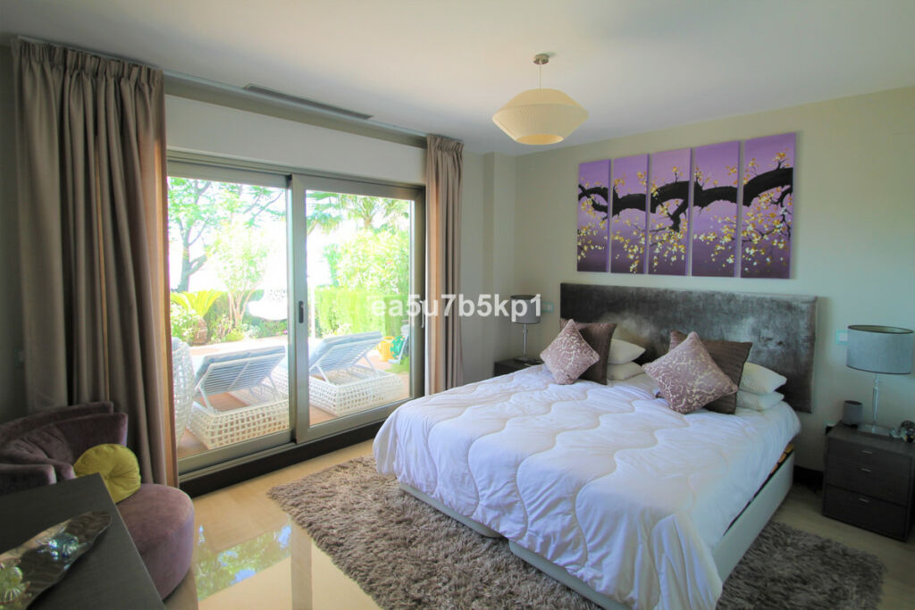 Ground Floor Apartment Benahavís Málaga - image 7