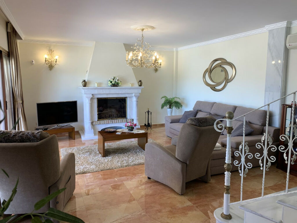 Detached Villa Coín Málaga - image 6