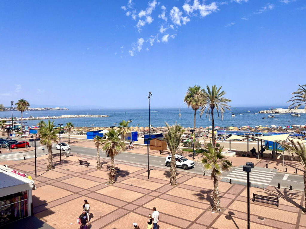 Middle Floor Apartment Fuengirola Málaga