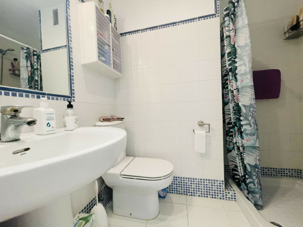 Middle Floor Apartment San Luis de Sabinillas Málaga - image 10