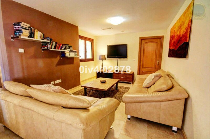 Detached Villa Benalmadena Pueblo Málaga - image 11