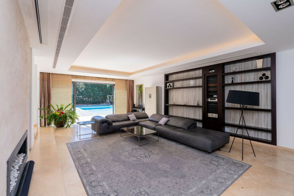 Detached Villa Costalita Málaga - image 11