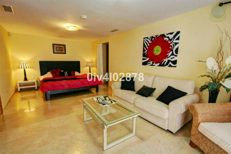 Detached Villa Benalmadena Pueblo Málaga - image 12
