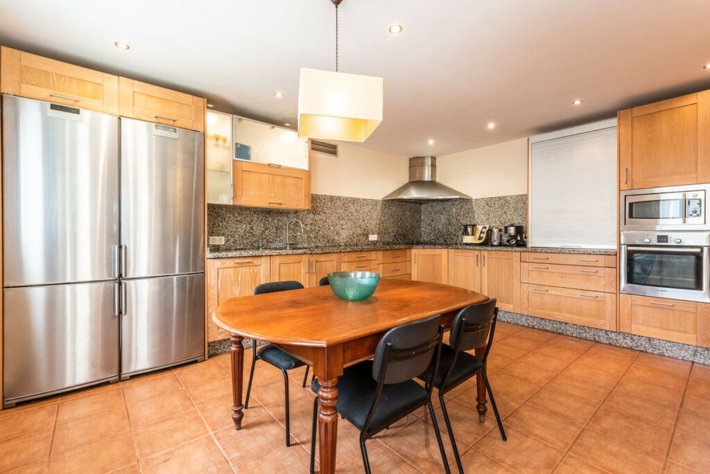 Detached Villa Marbella Málaga - image 12