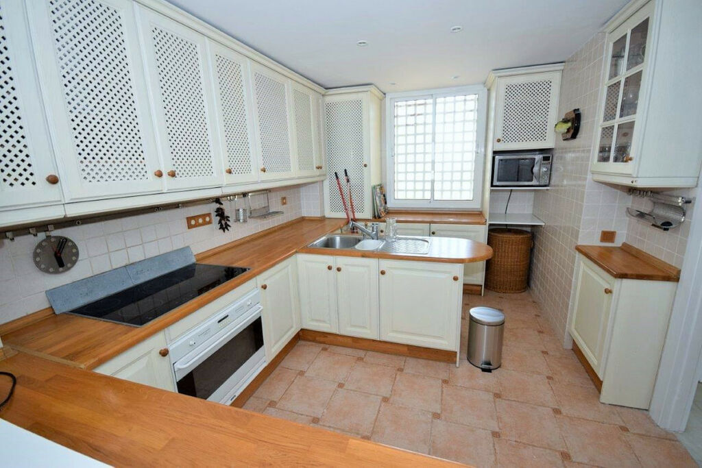 Penthouse Estepona Málaga - image 12