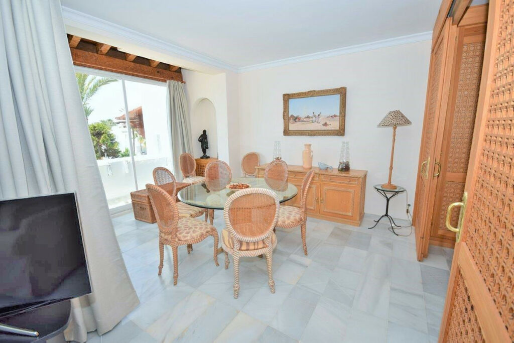 Penthouse Estepona Málaga - image 13