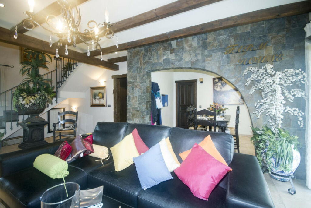 Detached Villa Coín Málaga - image 13