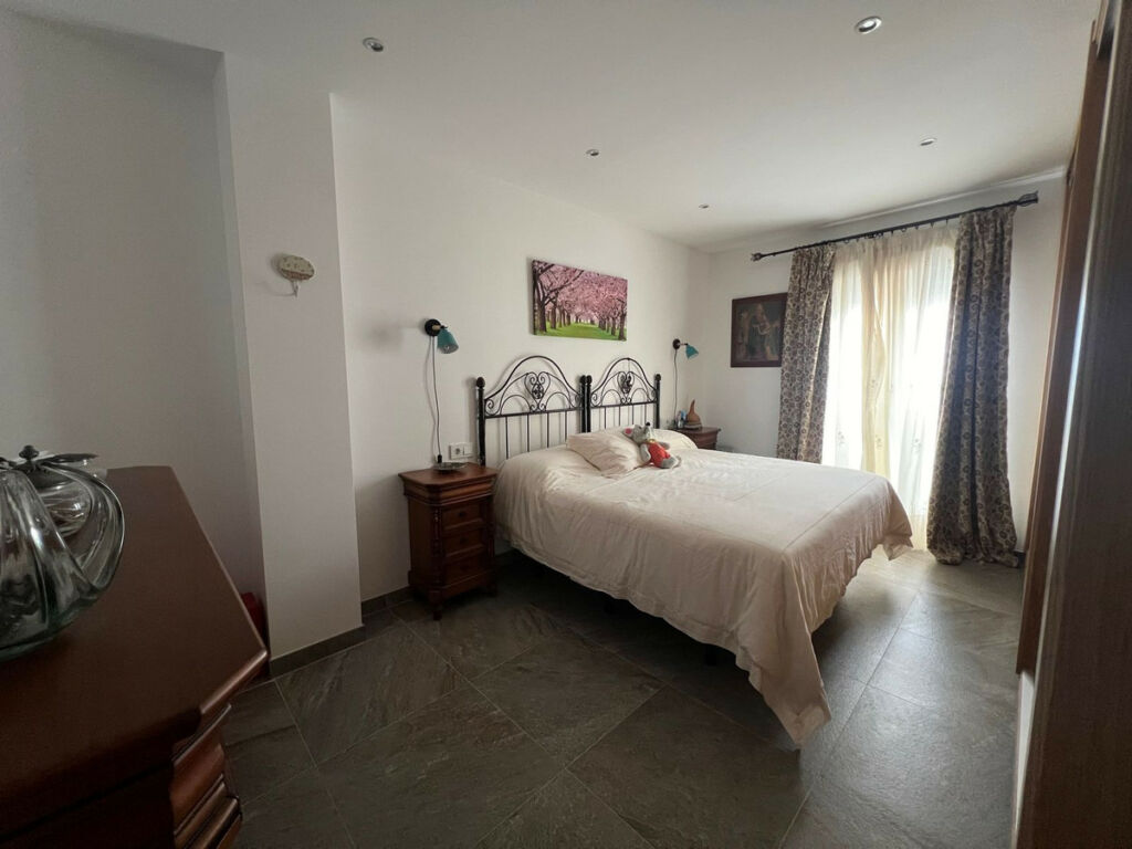 Townhouse Estepona Málaga - image 16