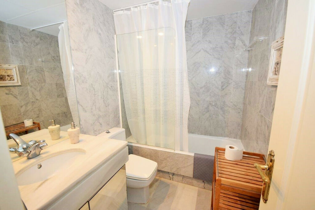 Penthouse Estepona Málaga - image 15