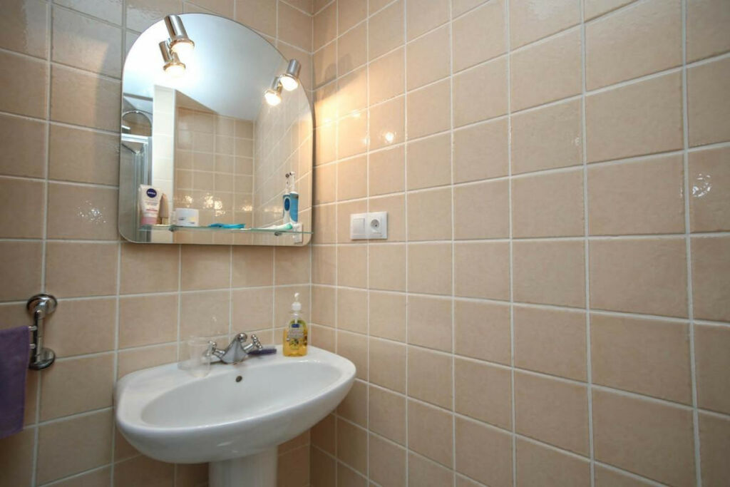 Townhouse Tolox Málaga - image 16
