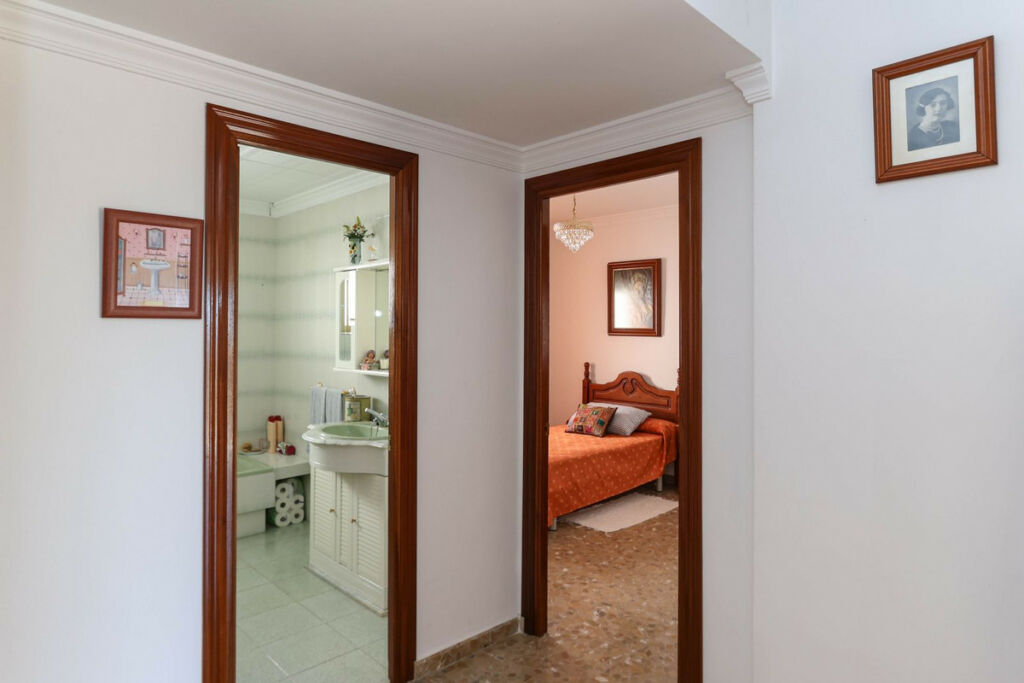 Townhouse Casarabonela Málaga - image 17